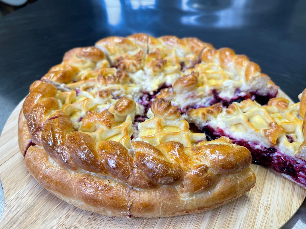 Pastete mit Johannisbeeren und Puddingcreme