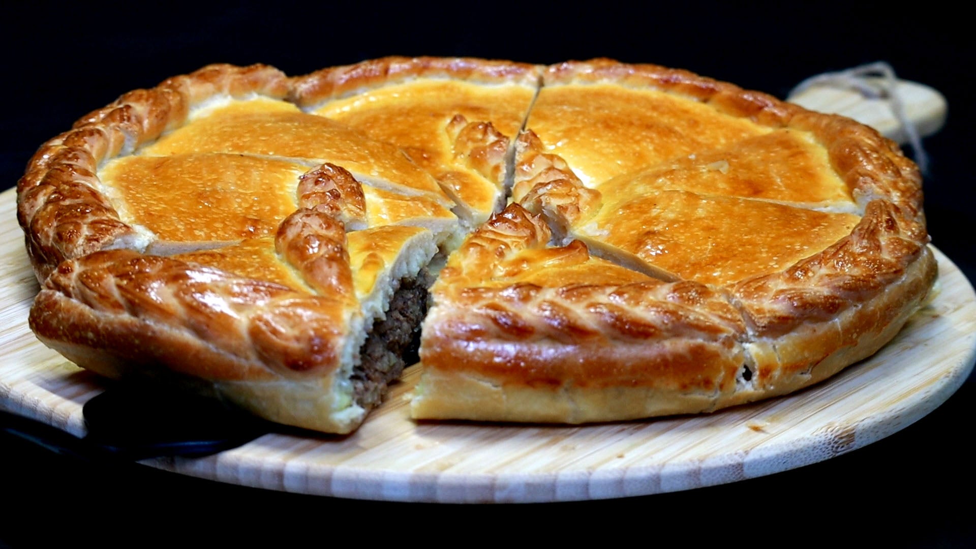 Pastete mit Kartoffeln und Fleisch