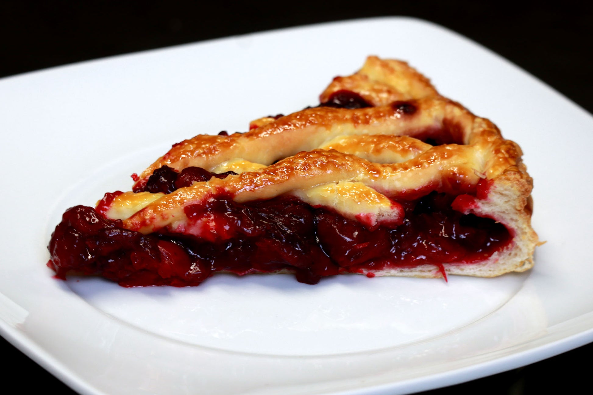 Pastete mit Kirschen