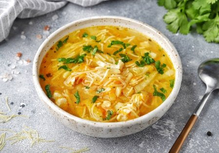 Hühnersuppe mit Fadennudeln