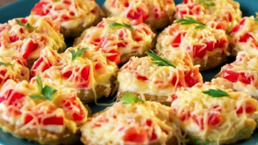 Gebratene Zucchini mit Tomaten, Knoblauchsoße