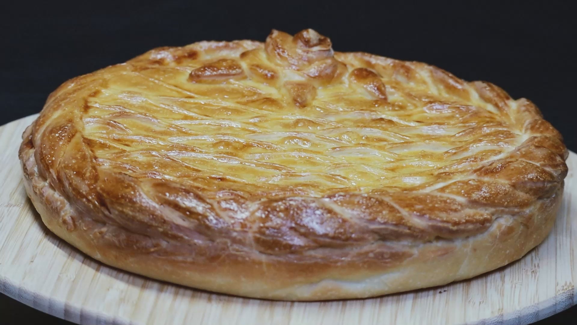 Pastete mit Kohl und Fleisch